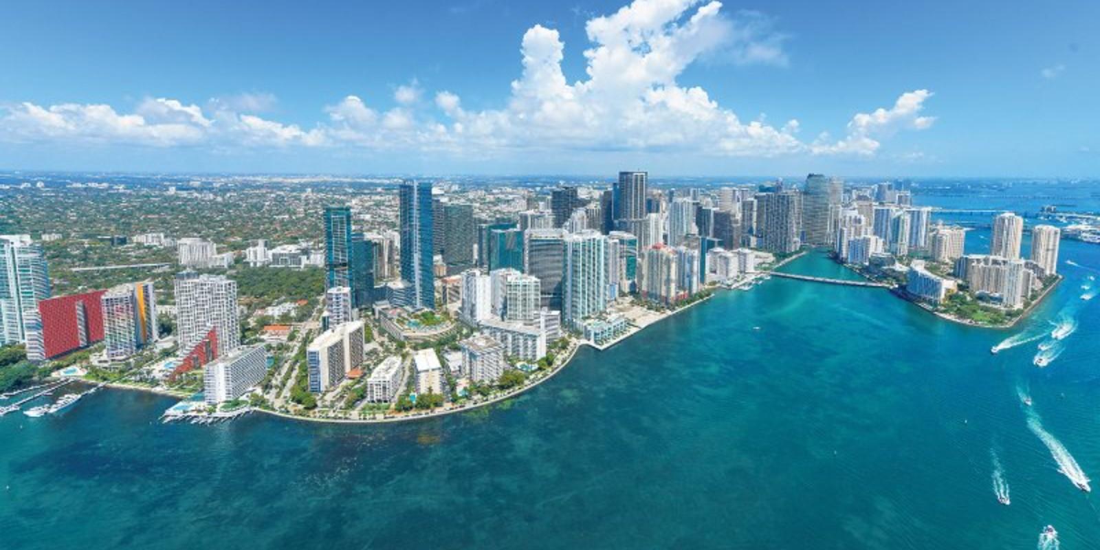 Crecimiento y Transformación de Downtown Miami